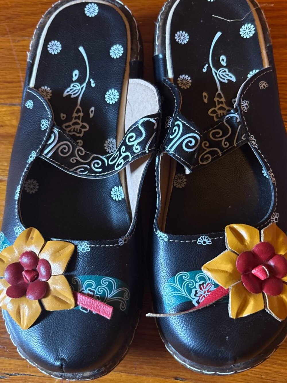 clogs multicolored